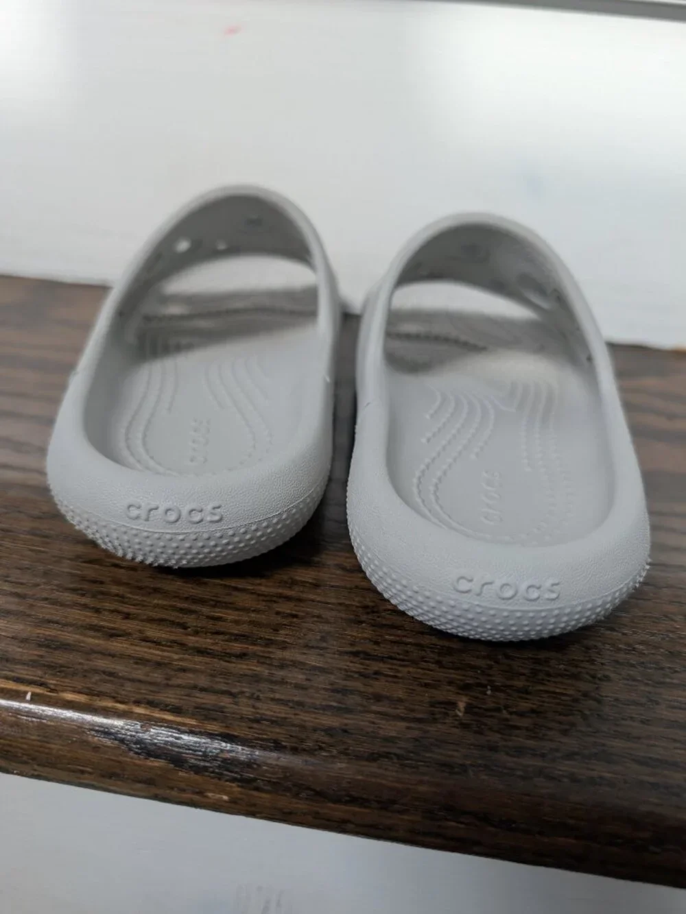 Crocs unisex-child Classic Slide V2 (Little Kid/Big Kid)